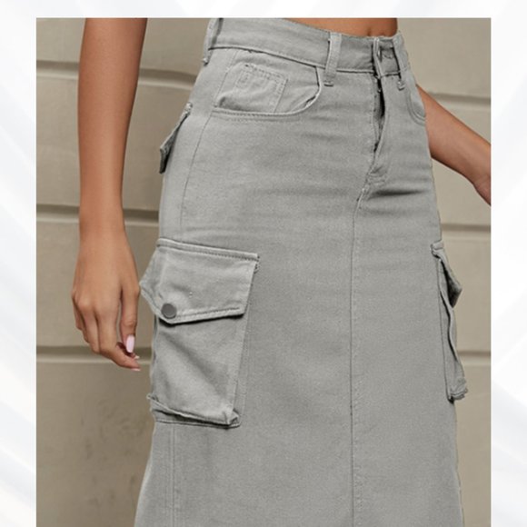 On the Go Pleated Pockets Gray Denim Skirt - Picture 3 of 3